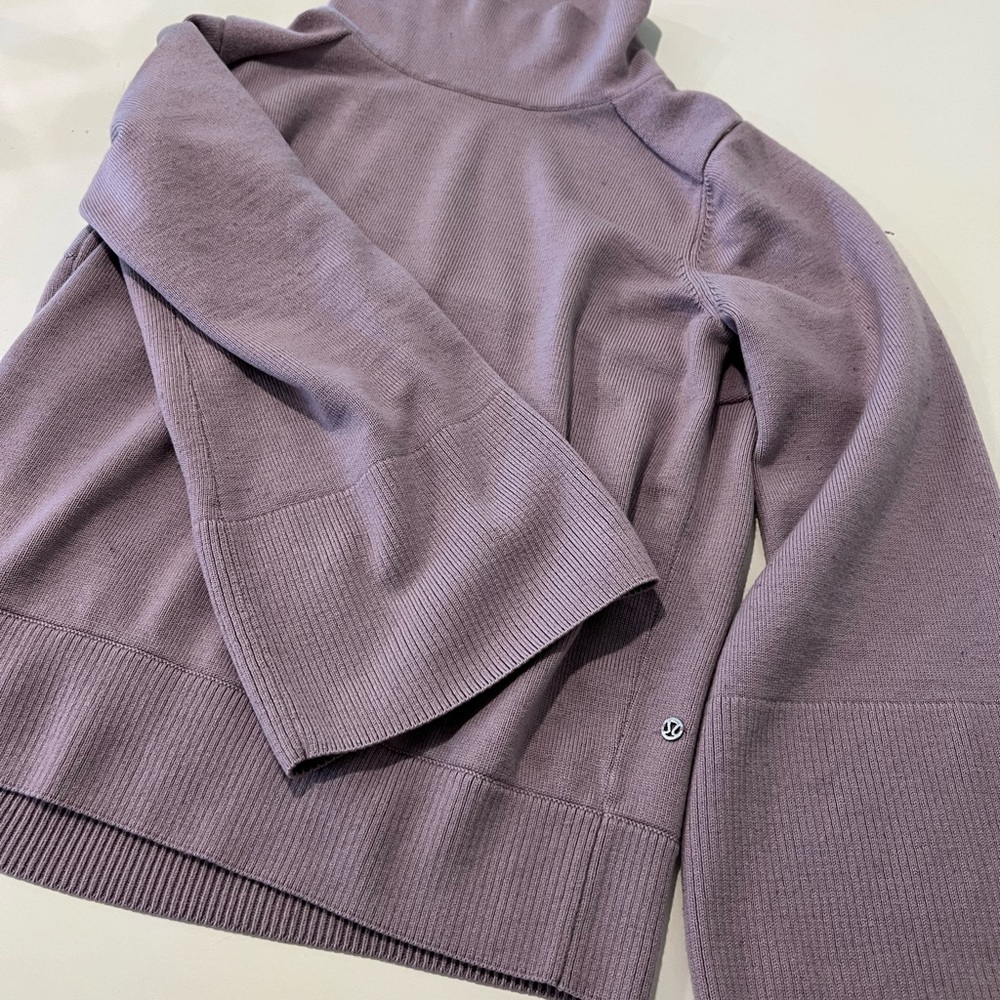 lululemon athletica Lavender funnel neck sweatshirt with flare sleeves